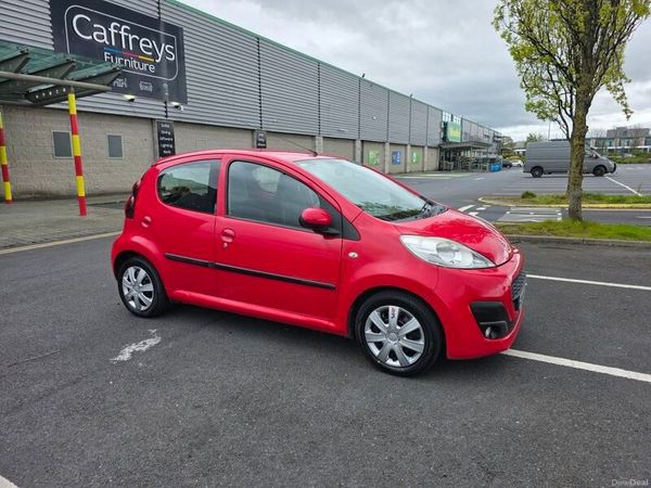 Peugeot 107 Hatchback, Petrol, 2014, Red