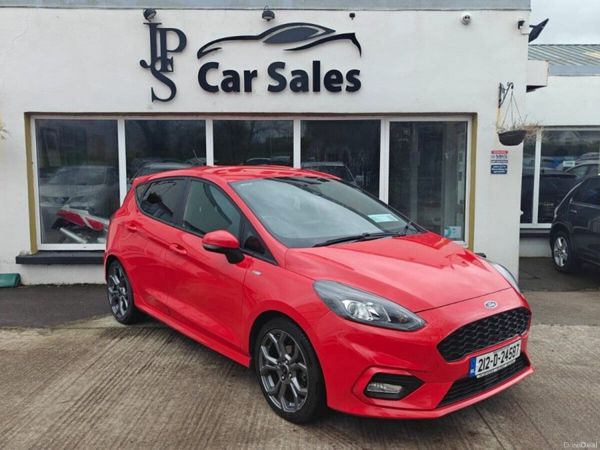 Ford Fiesta Hatchback, Petrol, 2021, Red