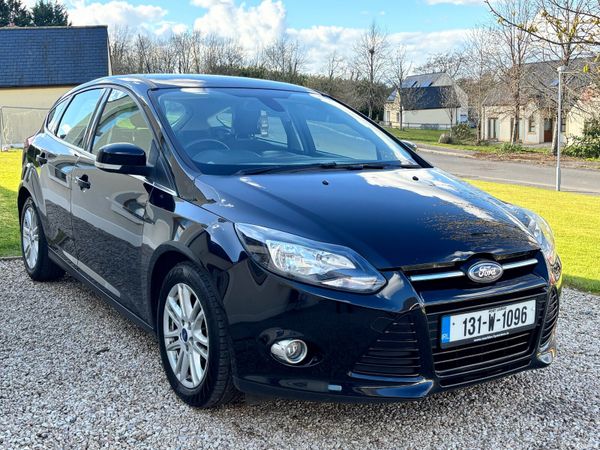Ford Focus Hatchback, Petrol, 2013, Black