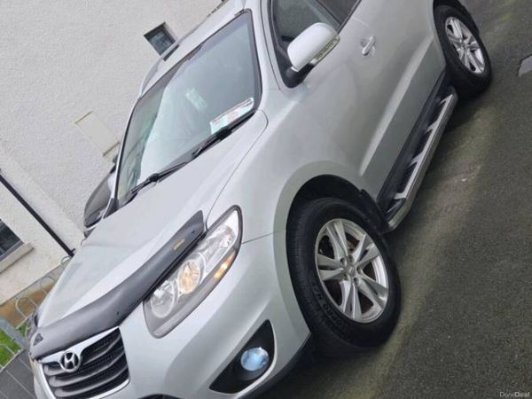Hyundai Santa Fe SUV, Diesel, 2011, Silver