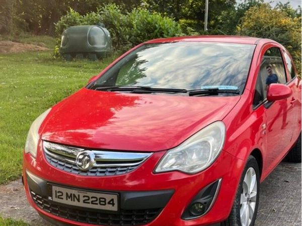 Vauxhall Corsa Hatchback, Diesel, 2012, Red