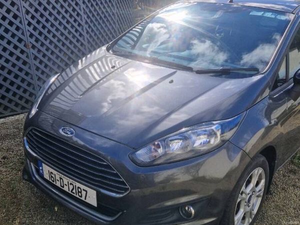 Ford Fiesta Hatchback, Petrol, 2016, Grey