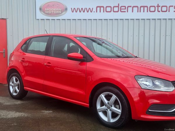 Volkswagen Polo Hatchback, Petrol, 2015, Red