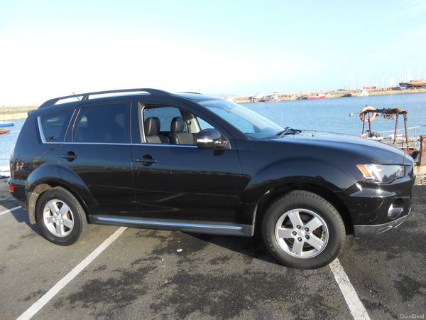 Mitsubishi Outlander SUV, Diesel, 2011, Black