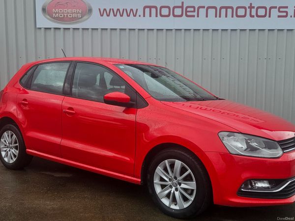 Volkswagen Polo Hatchback, Petrol, 2015, Red