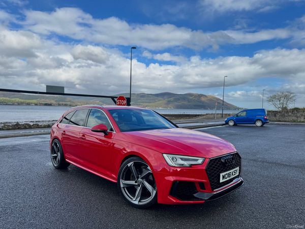 Audi A4 Estate, Diesel, 2016, Red