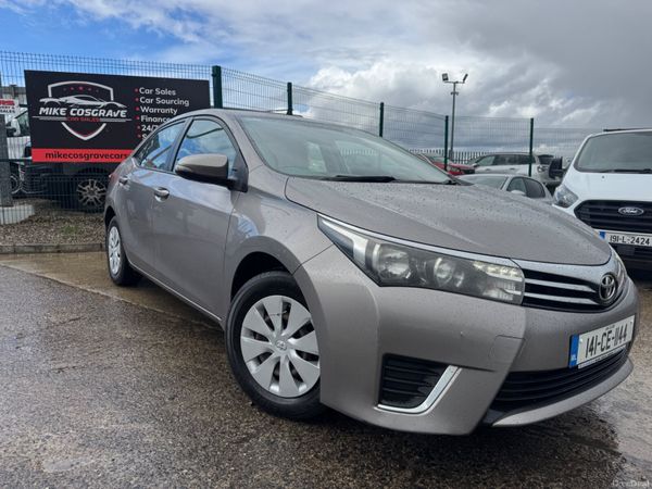 Toyota Corolla Saloon, Diesel, 2014, Bronze