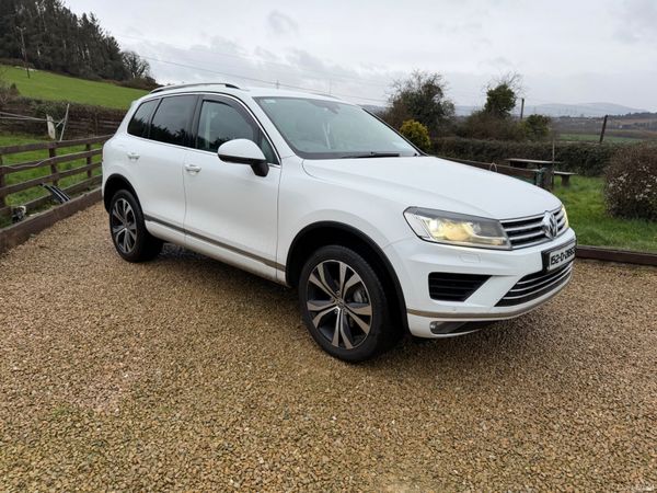 Volkswagen Touareg SUV, Diesel, 2015, White