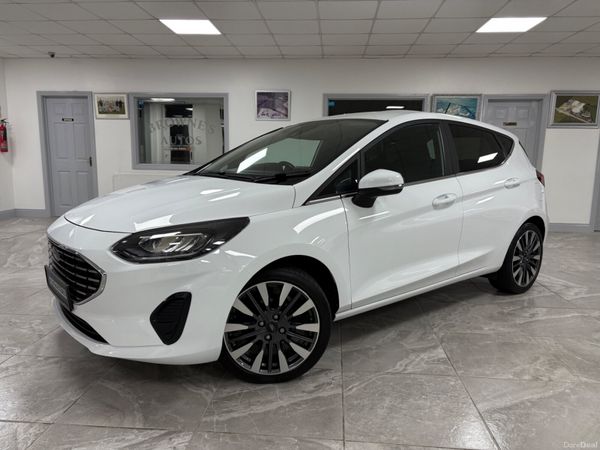 Ford Fiesta Hatchback, Petrol, 2023, White