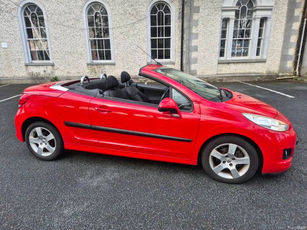 Peugeot 207 Convertible, Diesel, 2010, Red