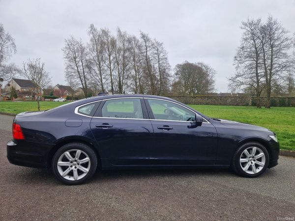 Volvo S90 Saloon, Diesel, 2017, Blue