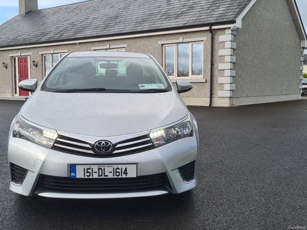 Toyota Corolla Saloon, Diesel, 2015, Silver