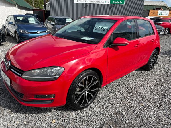 Volkswagen Golf Hatchback, Petrol, 2015, Red