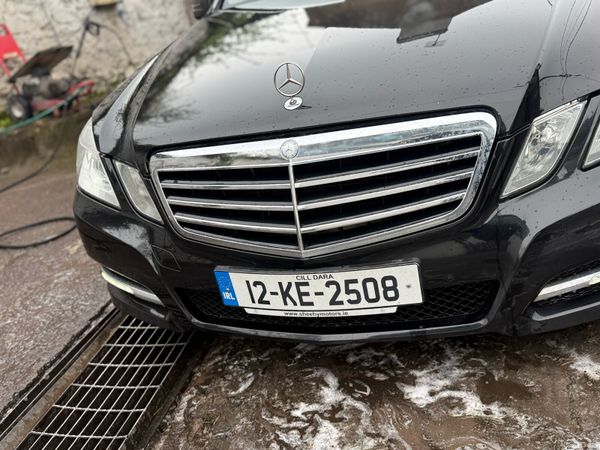 Mercedes-Benz E-Class Saloon, Diesel, 2012, Black