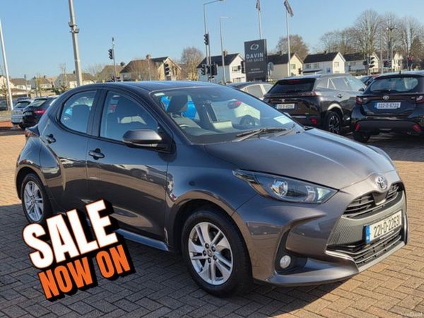 Toyota Yaris Hatchback, Petrol, 2022, Grey