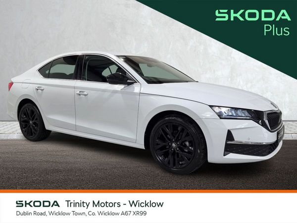Skoda Octavia Saloon, Petrol, 2025, White