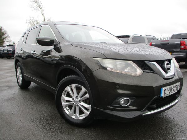 Nissan X-Trail SUV, Diesel, 2015, Green