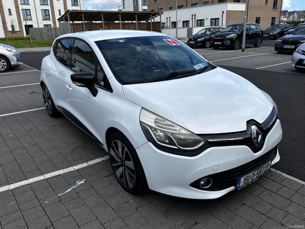 Renault Clio Hatchback, Petrol, 2015, White