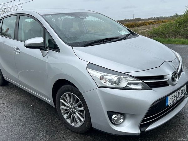 Toyota Verso MPV, Diesel, 2016, Silver