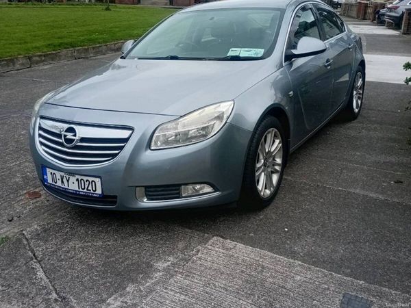 Opel Insignia Saloon, Diesel, 2010, Silver