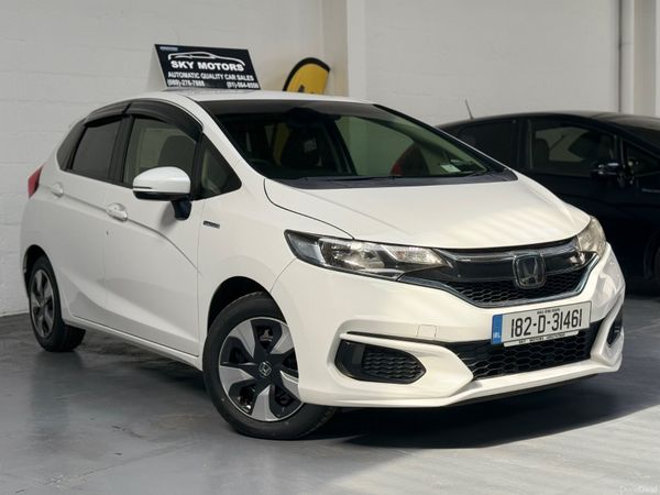 Honda Jazz Hatchback, Petrol Hybrid, 2018, White