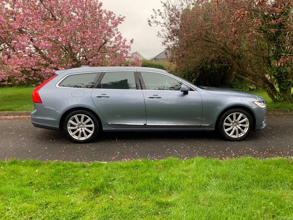 Volvo V90 Estate, Diesel, 2017, Blue