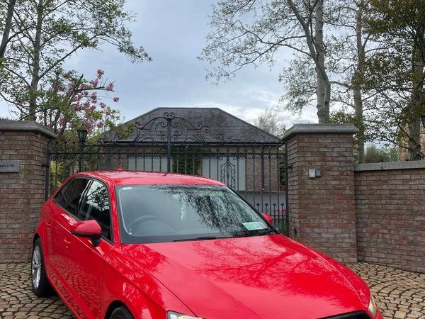 Audi A3 Hatchback, Diesel, 2014, Red