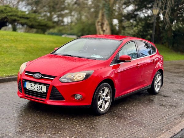 Ford Focus Hatchback, Diesel, 2012, Red