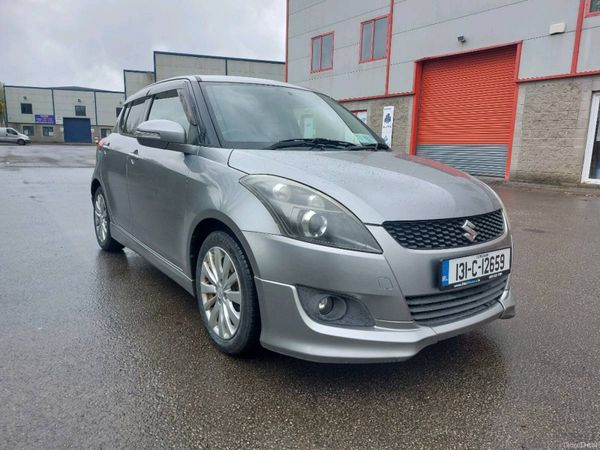Suzuki Swift Hatchback, Petrol, 2013, Silver