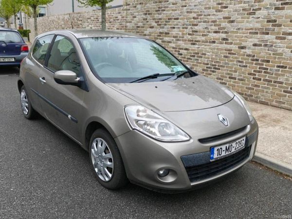 Renault Clio Hatchback, Ethanol Petrol, 2010, Gold