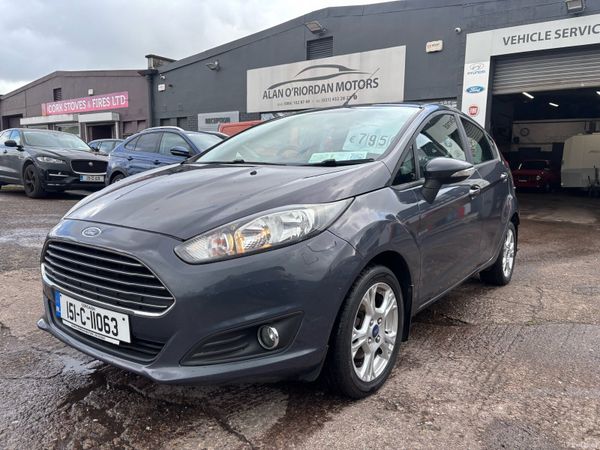 Ford Fiesta Hatchback, Petrol, 2015, Blue