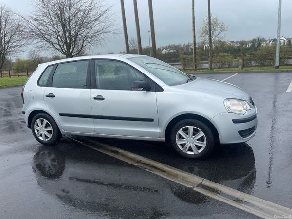 Volkswagen Polo Hatchback, Petrol, 2009, Silver