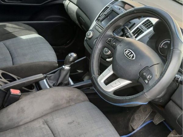 Kia Ceed Hatchback, Diesel, 2009, Black