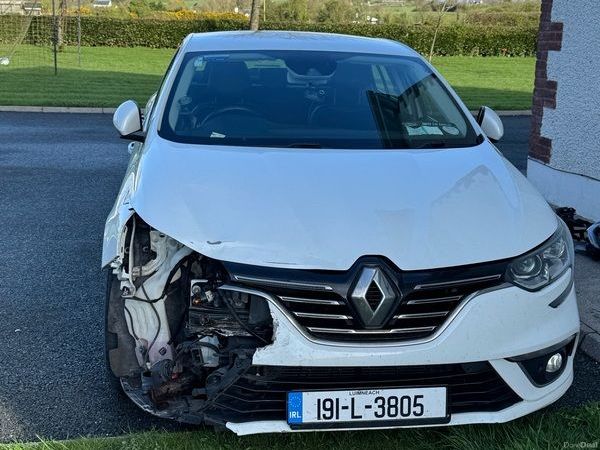 Renault Megane Saloon, Diesel, 2019, White