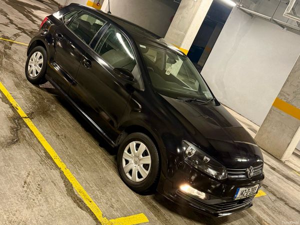 Volkswagen Polo Hatchback, Petrol, 2014, Black