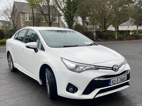 Toyota Avensis Saloon, Diesel, 2015, White