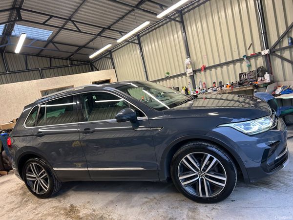 Volkswagen Tiguan SUV, Diesel, 2023, Grey