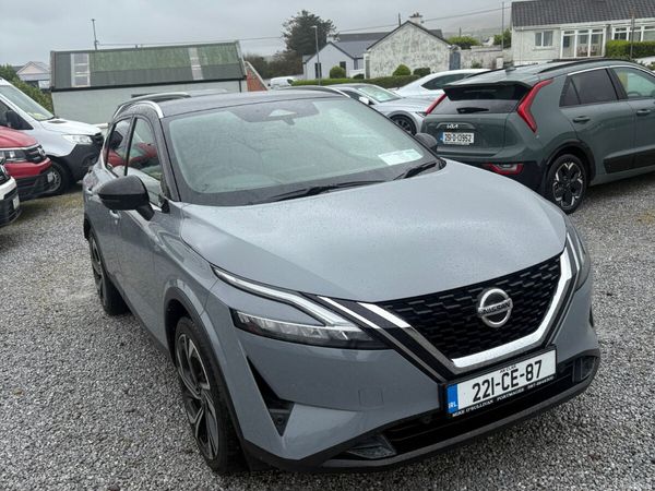 Nissan Qashqai MPV, Petrol, 2022, Grey