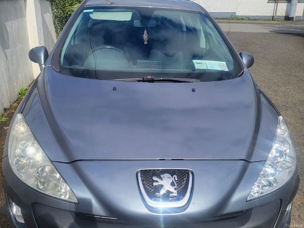 Peugeot 308 Hatchback, Diesel, 2010, Grey