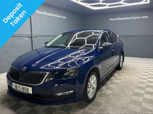 Skoda Octavia Hatchback, Petrol, 2018, Blue