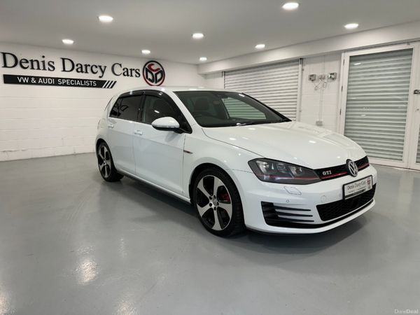 Volkswagen Golf Hatchback, Petrol, 2014, White