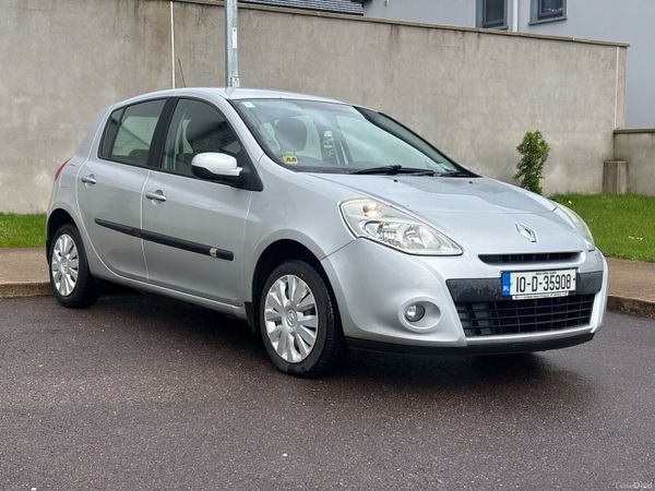 Renault Clio Hatchback, Ethanol Petrol, 2010, Silver