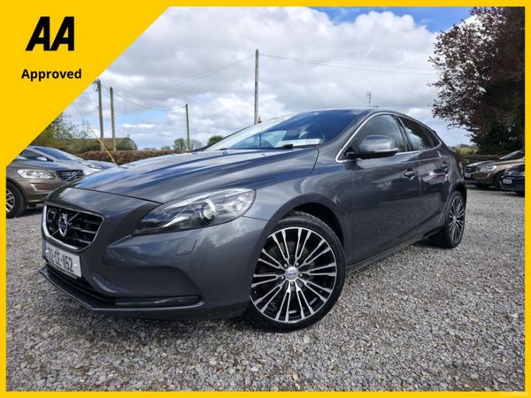 Volvo V40 Hatchback, Diesel, 2013, Grey