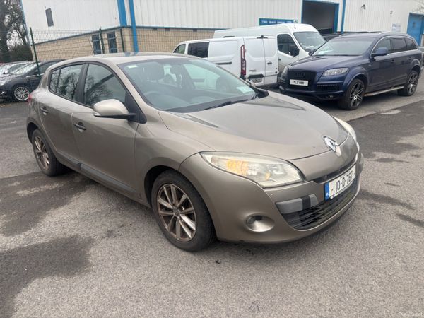 Renault Megane Hatchback, Diesel, 2010, Gold