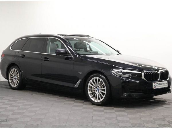 BMW 5-Series Estate, Petrol Hybrid, 2023, Black