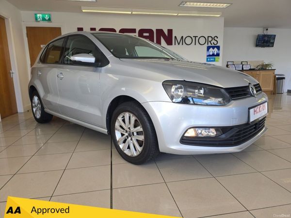 Volkswagen Polo Hatchback, Petrol, 2015, Silver