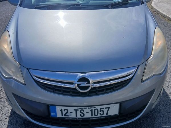 Opel Corsa Hatchback, Petrol, 2012, Silver