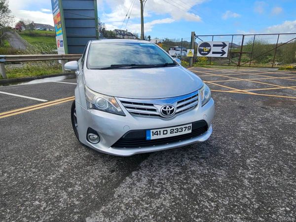 Toyota Avensis Saloon, Diesel, 2014, Silver