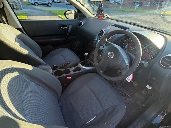 Nissan Qashqai Hatchback, Diesel, 2012, Black
