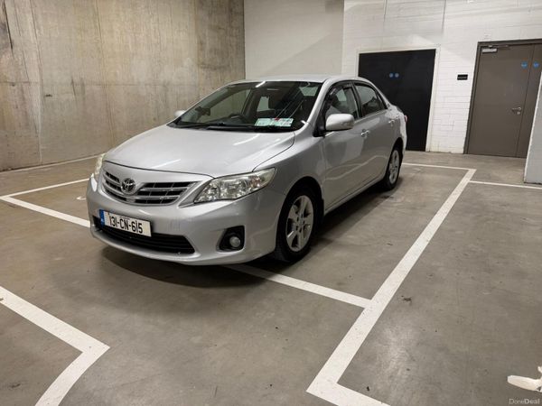 Toyota Corolla Saloon, Petrol, 2013, Silver